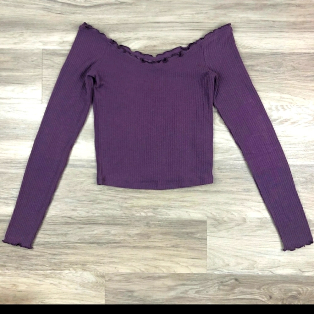 Abercombieong Sleeve Crop